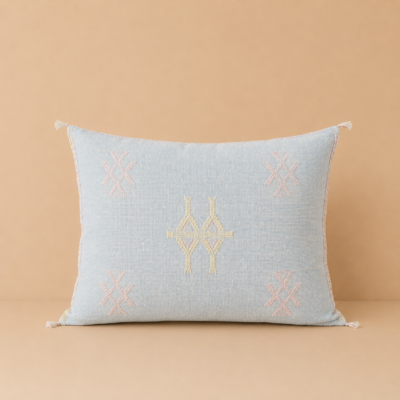 sabra_silk_kussen_lichtblauw_Handgemaakt_marrakesh