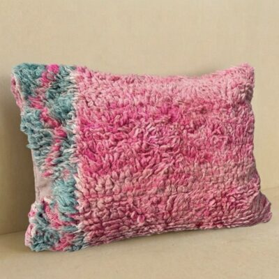 Roze_turquoise_marokkaans_kussen_handgemaakt_Atlasgebergte_marokko