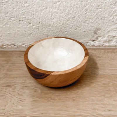 Houten schaaltje met Capiz schelpen, handgemaakt Bali. Shop bij Casa with a Soul.
